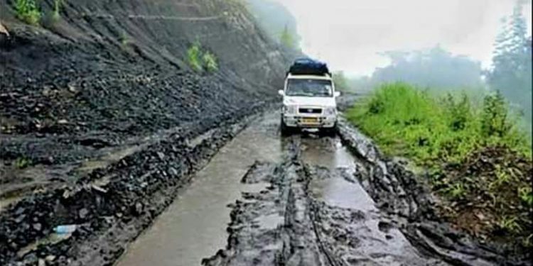 17 villages in Zunheboto protest against bad roads